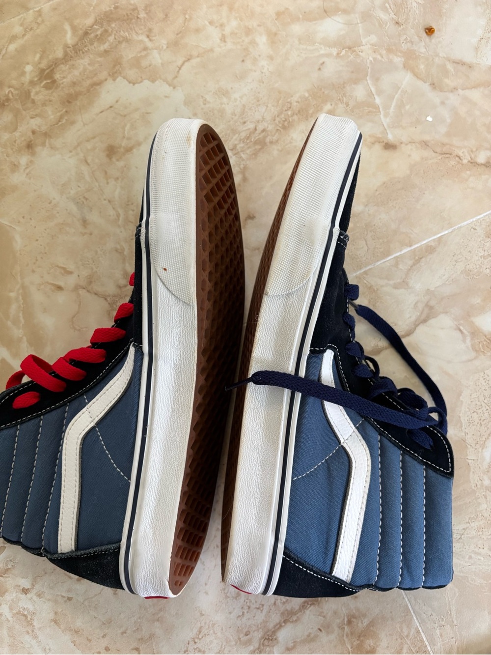 Vans high top shoes men’s 9.5 womens 11 - Picture 3 of 5